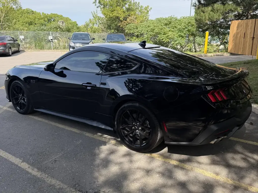 Ford Mustang 2024 photo 5