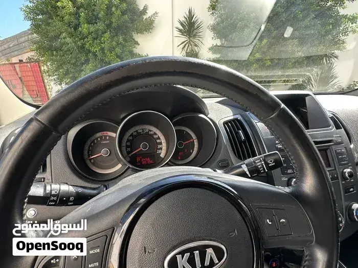Kia Forte 2012 photo 4
