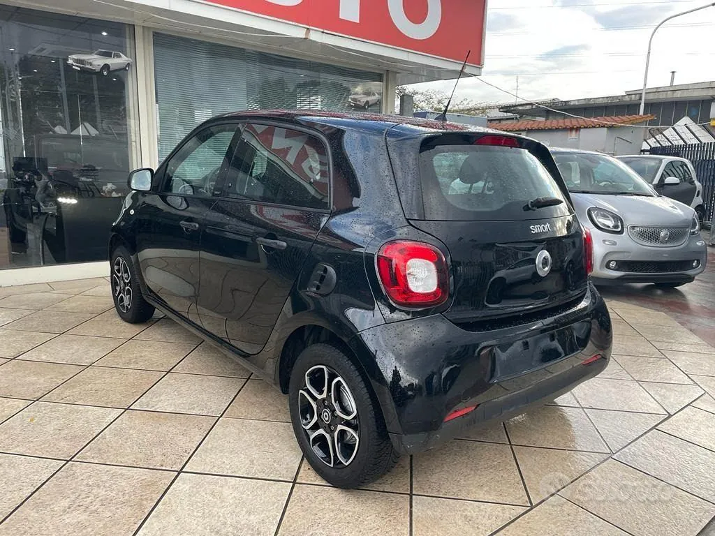 Smart Forfour 2017 photo 3