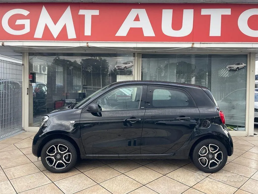 Smart Forfour 2017 photo 2