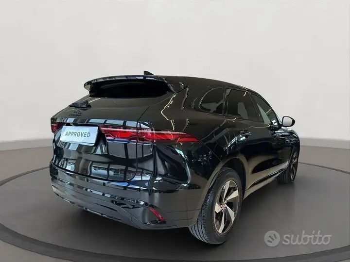 Jaguar F-Pace 2024 photo 2