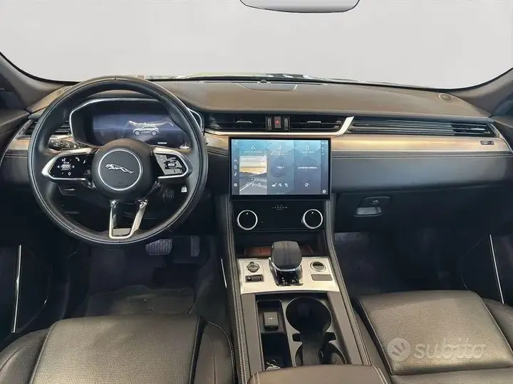 Jaguar F-Pace 2024 photo 4
