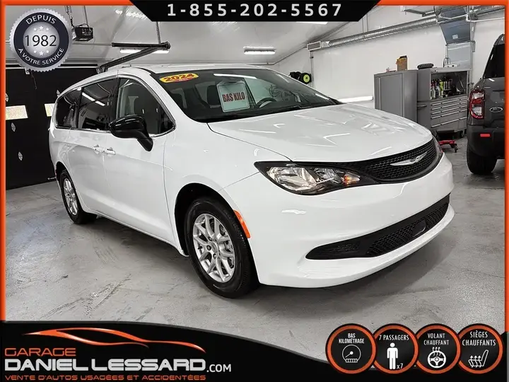 Chrysler Grand Caravan 2024 photo 3