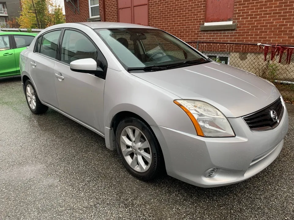 Nissan Sentra 2011 photo 2