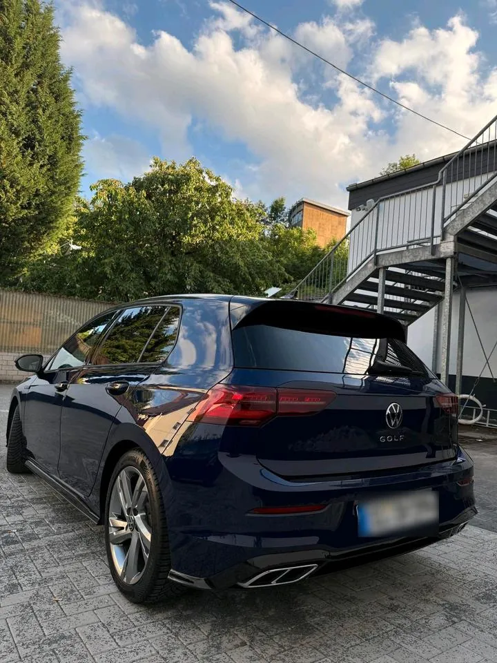 Volkswagen Golf R-Line