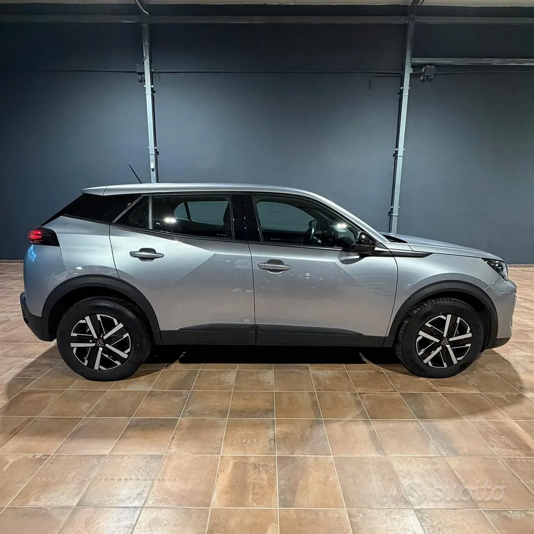 Peugeot 2008 2024 photo 2