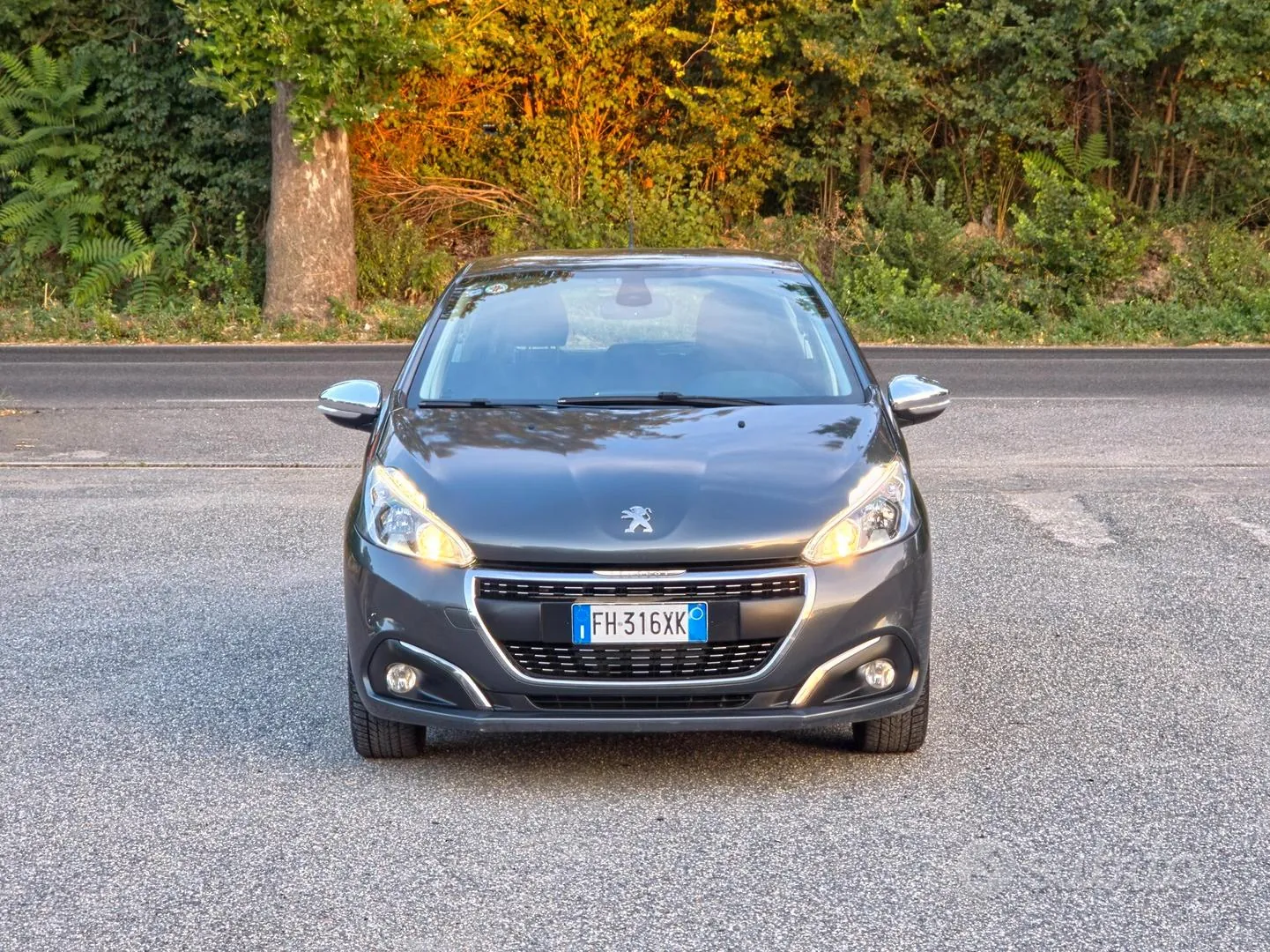 Peugeot 208 2017 photo 2