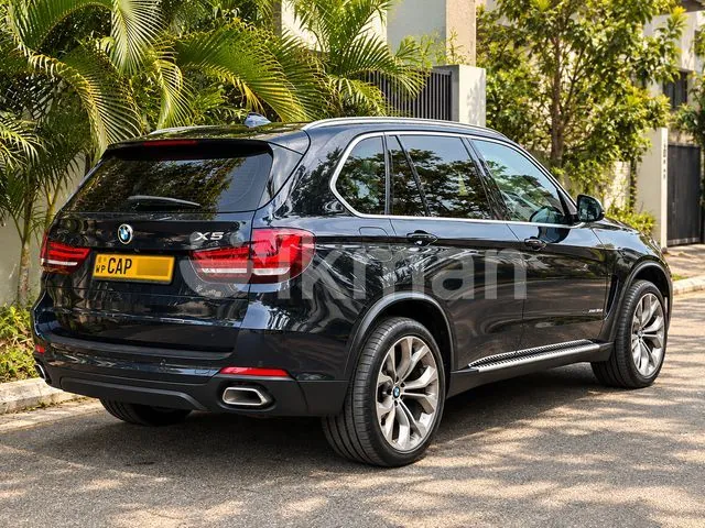 BMW X5 2015 photo 2