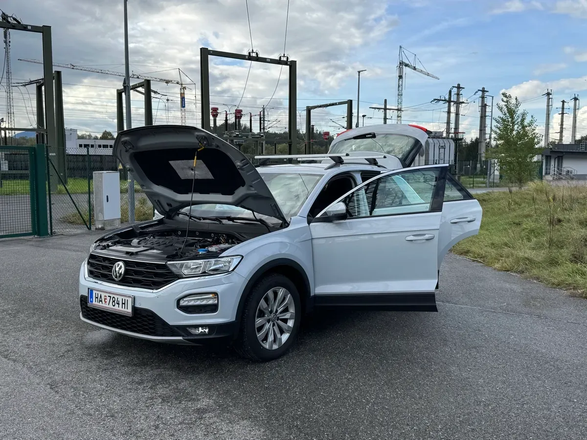 Volkswagen T-Roc 2018 photo 2