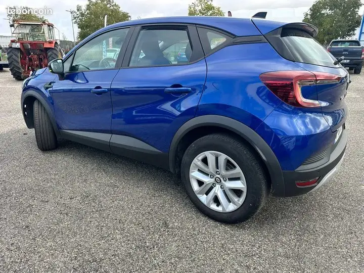 Renault Captur 2022 photo 3