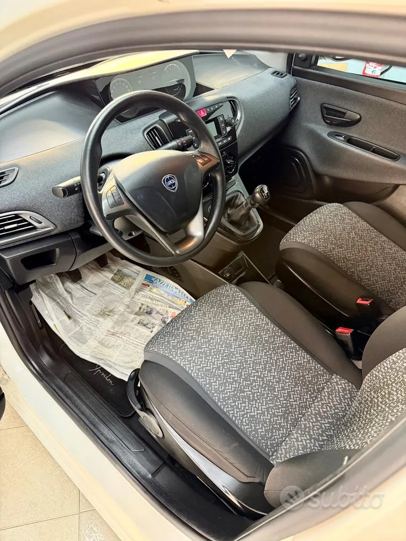 Lancia Ypsilon 2019 photo 5