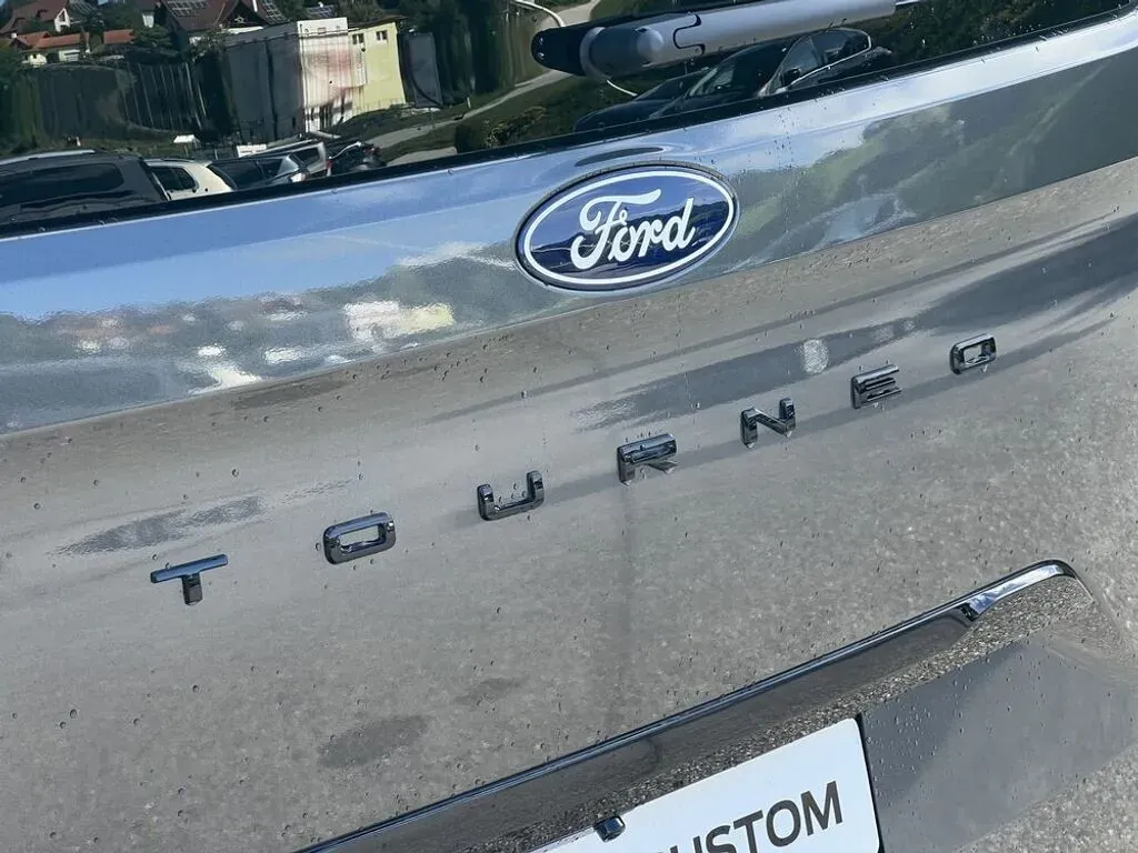 Ford Tourneo photo 2