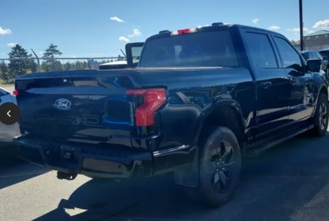 Ford F-150 Lightning 2024 photo 4