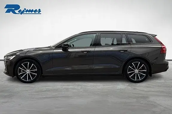 Volvo V60 2025 photo 2