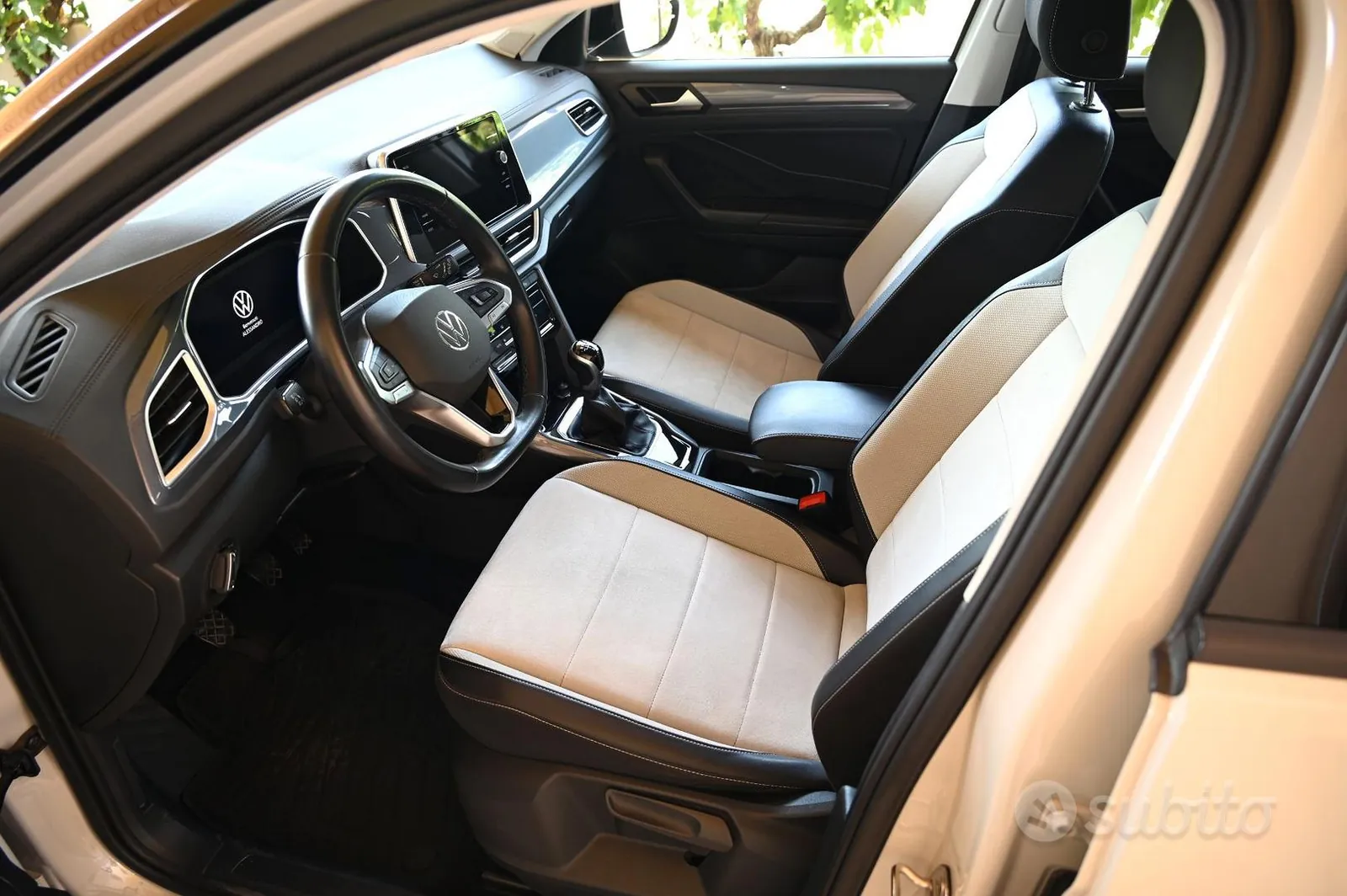 Volkswagen T-Roc 2023 photo 5