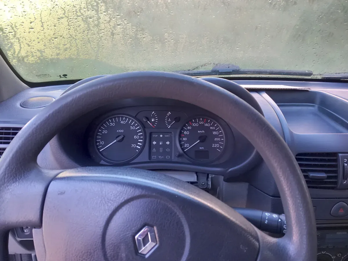 Renault Clio 2003 photo 3
