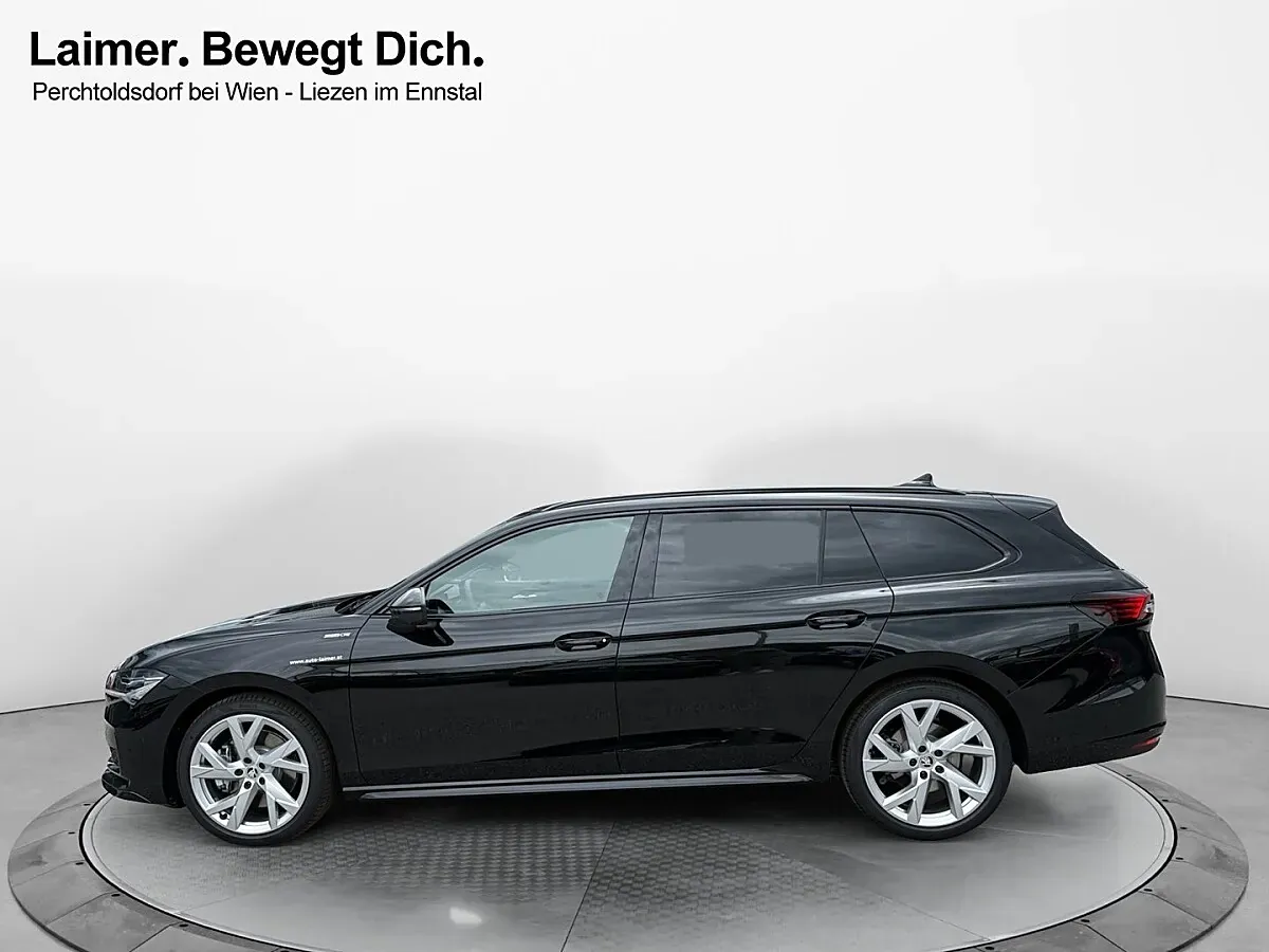 Skoda Superb 2026 photo 2