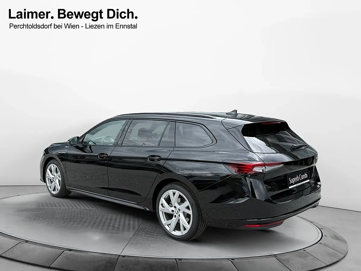 Skoda Superb 2026 photo 3