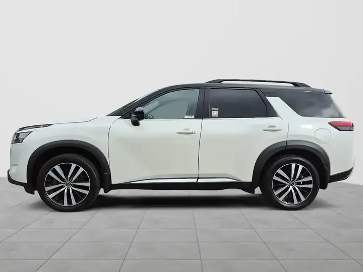 Nissan Pathfinder 2023 photo 5