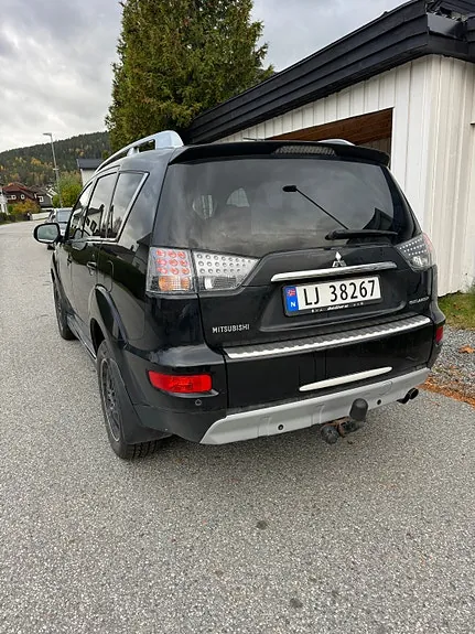 Mitsubishi Outlander 2010 photo 4
