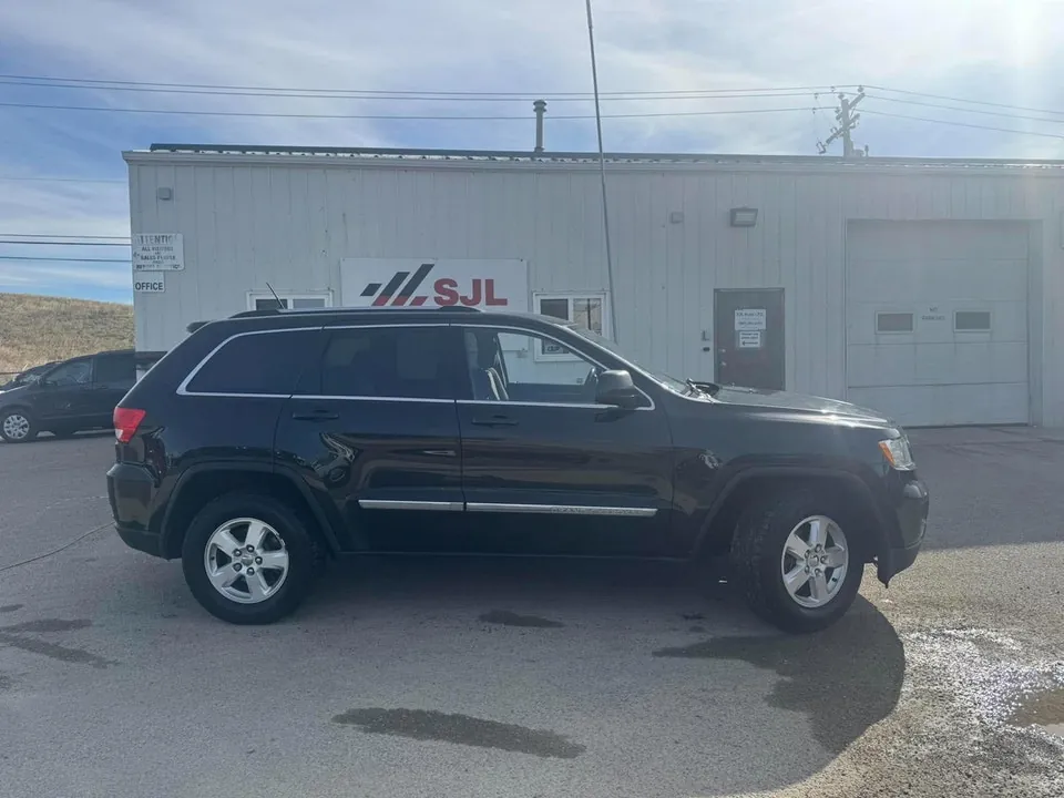 Jeep Grand Cherokee 2012 photo 2