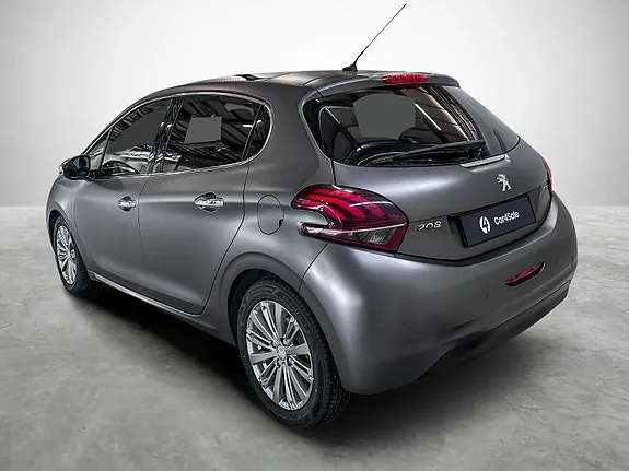 Peugeot 208 2017 photo 3