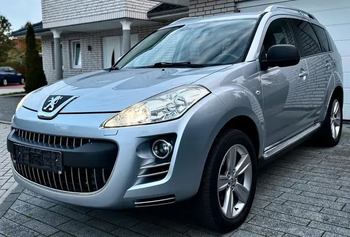 Peugeot 4007