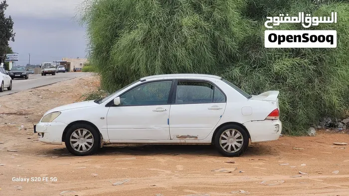 Mitsubishi Lancer 2010 photo 3