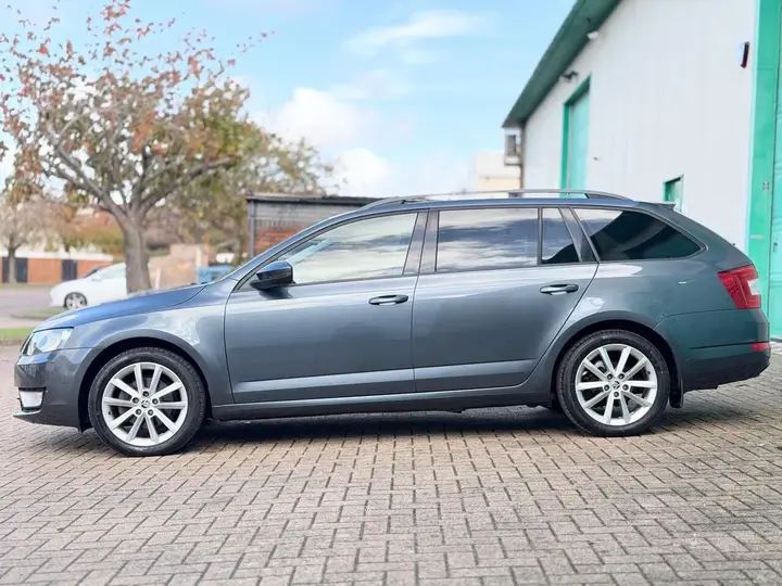 Skoda Octavia 2015 photo 5