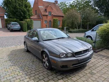 Jaguar X-Type