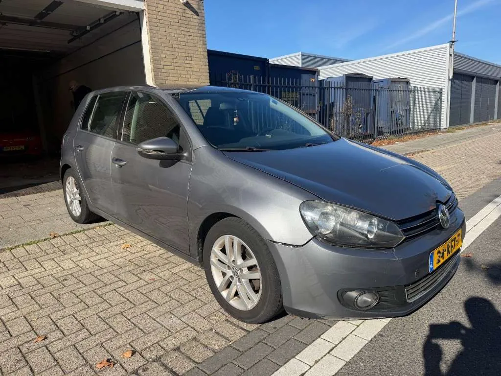 Volkswagen Golf 2009 photo 5