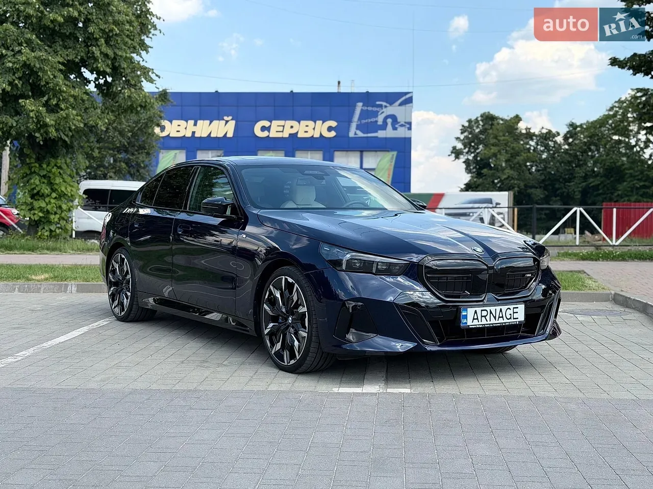 BMW 5 Series 2025 photo 2