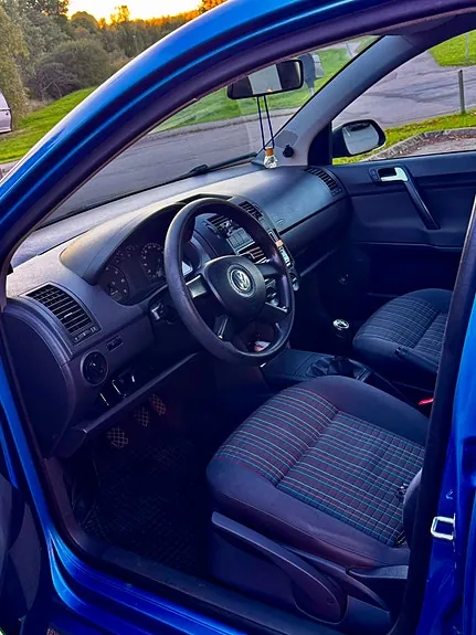 Volkswagen Polo 2006 photo 2