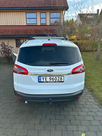 Ford S-Max 2014 photo 4