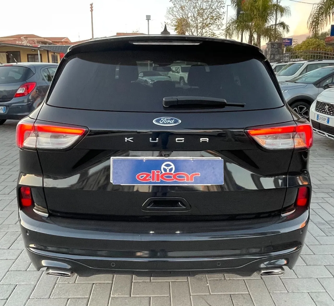 Ford Kuga 2022 photo 2