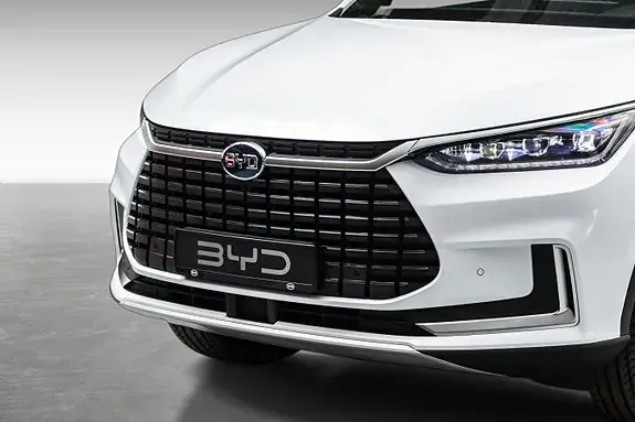 BYD Tang 2022 photo 3
