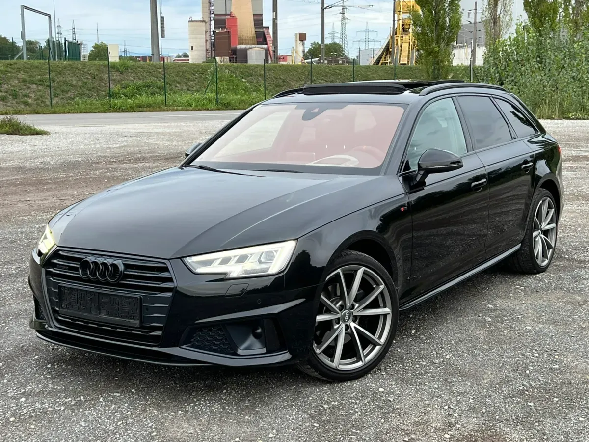 Audi A4 2018 photo 2
