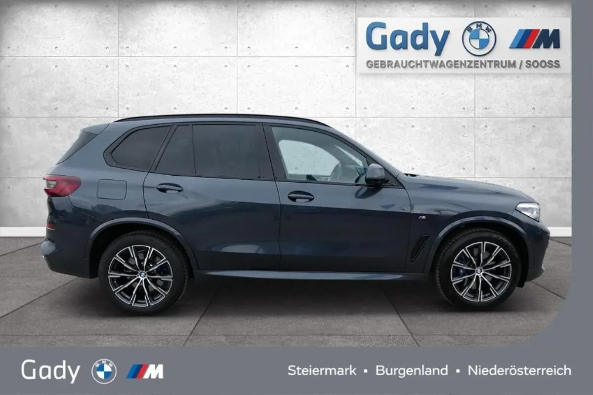 BMW X5 2022 photo 2