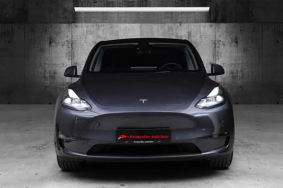 Tesla Model Y 2023 photo 4