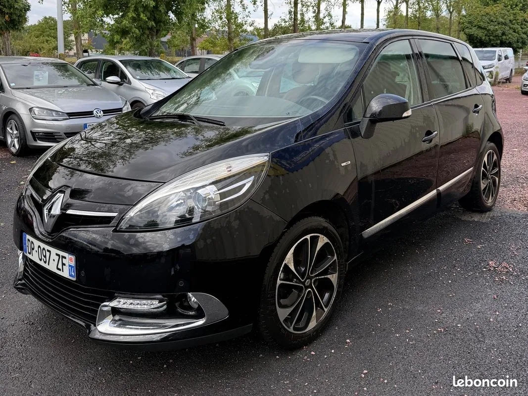Renault Scenic 2015 photo 2