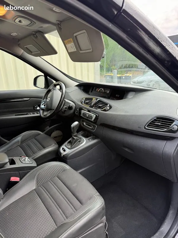 Renault Scenic 2015 photo 5