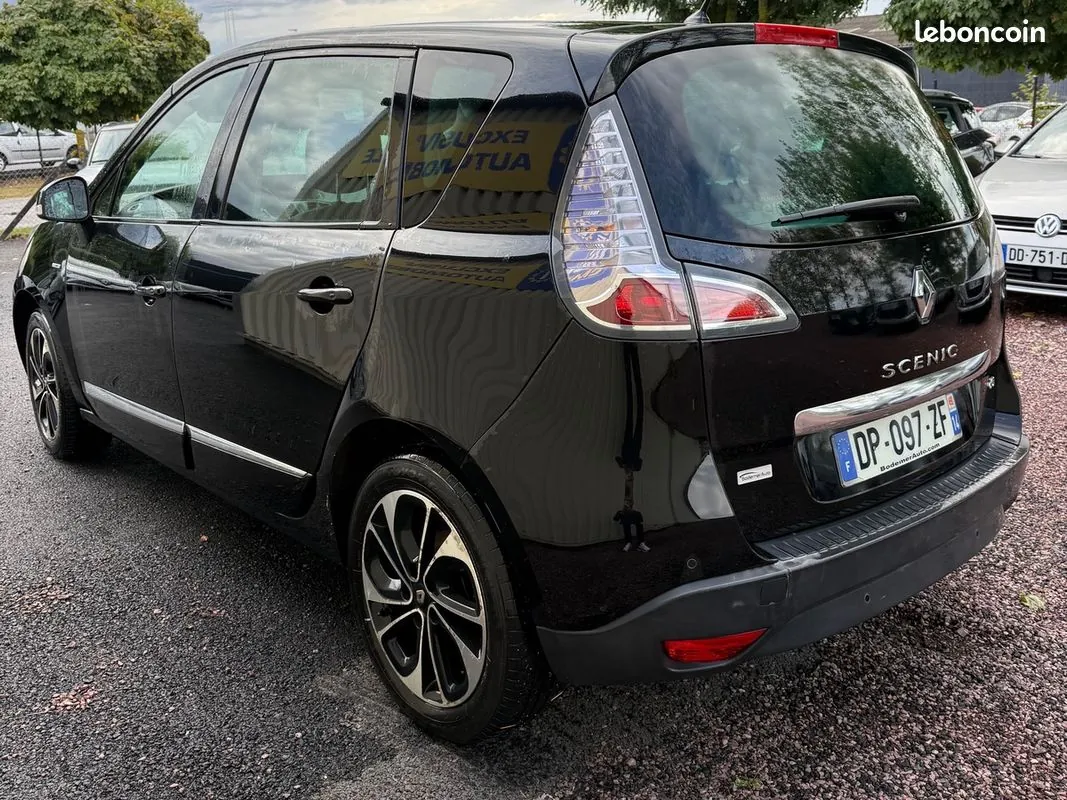 Renault Scenic 2015 photo 3