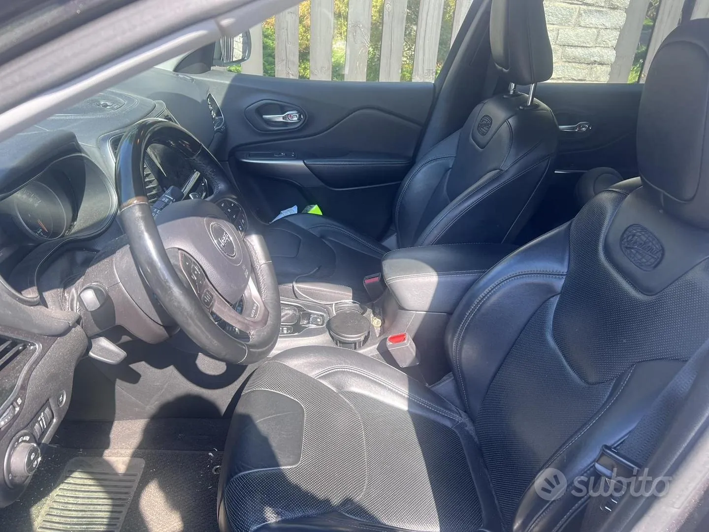Jeep Cherokee 2019 photo 3