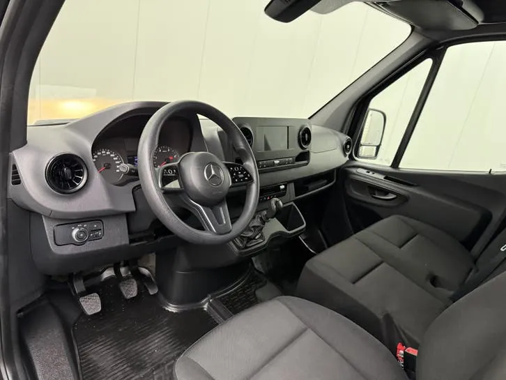 Mercedes-Benz Sprinter 2022 photo 3