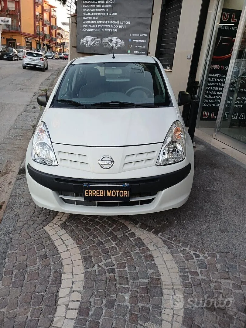 Nissan Pixo 2010 photo 2