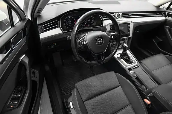 Volkswagen Passat 2018 photo 4