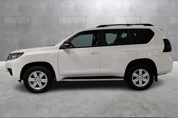 Toyota Land Cruiser 2021 photo 2