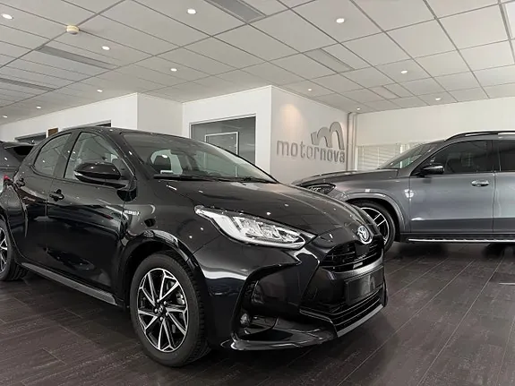 Toyota Yaris 2021 photo 2