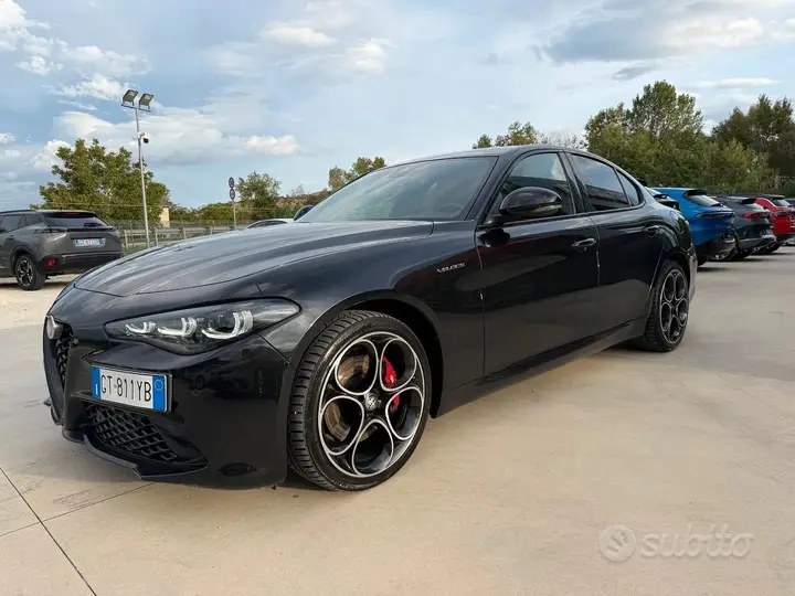 Alfa Romeo Giulia 2024 photo 2