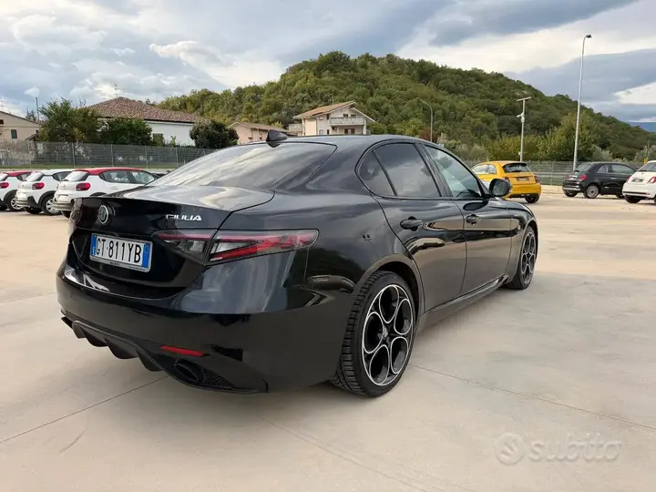 Alfa Romeo Giulia 2024 photo 4